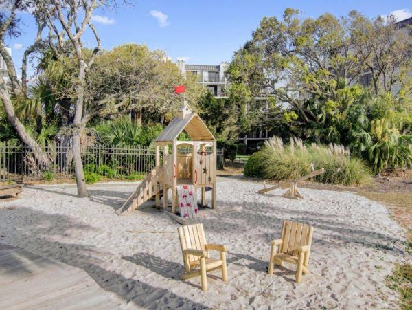 Isle Of Palms Condo 1015780
