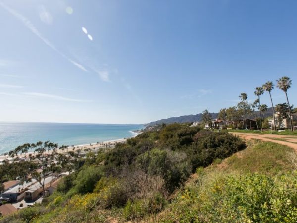 Los Angeles Home 1015781