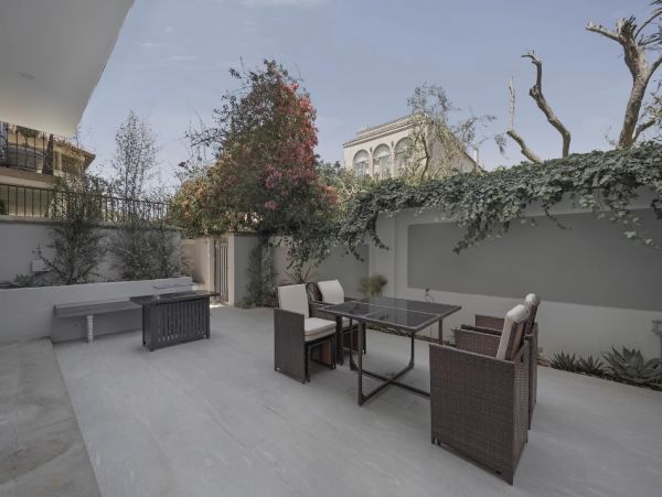 Venice Beach Luxury Four Bedroom House with Roof Terrace