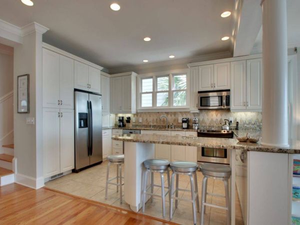 Amazing Four Bedroom Oceanfront Home Sleeps 8