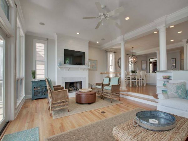 Amazing Four Bedroom Oceanfront Home Sleeps 8