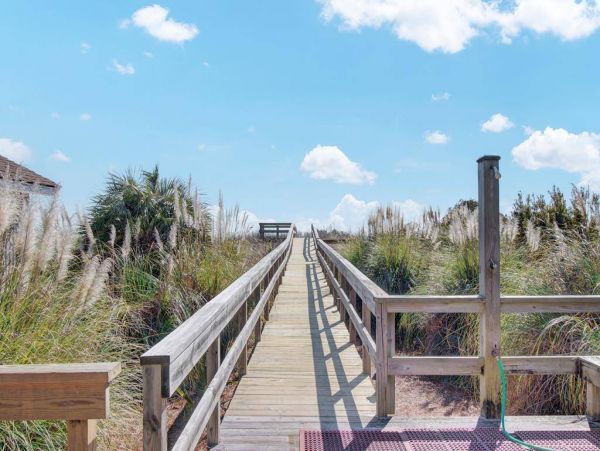 Isle Of Palms Condo 1015785