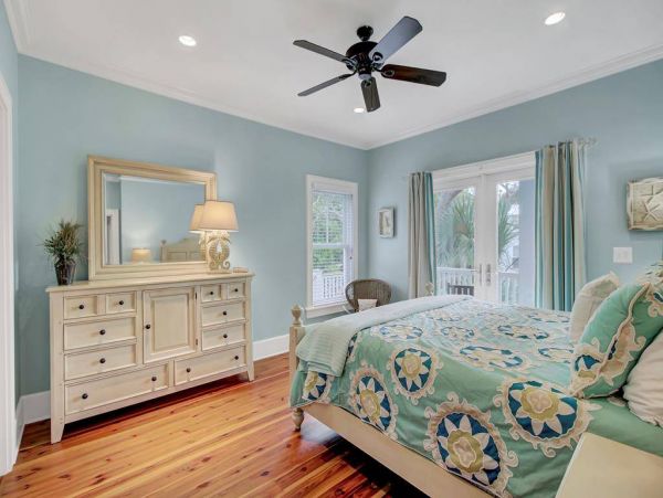 Luxurious Beach House in The Isle of Palms Five Bedroom