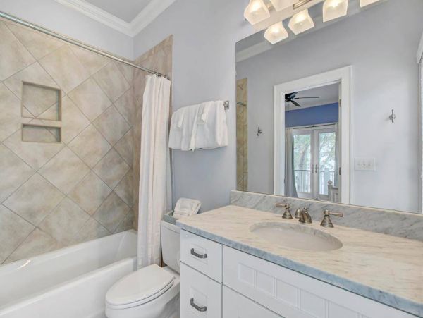 Luxurious Beach House in The Isle of Palms Five Bedroom