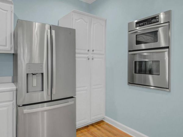 Beautiful 3 Bedroom Home with Rooftop Deck & Ocean Views