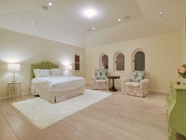 Luxurious Manor in Malibu