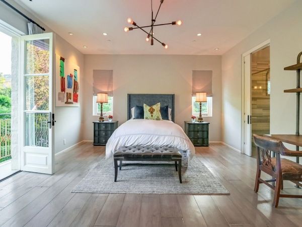 Luxurious Manor in Malibu