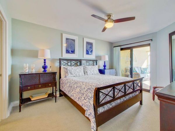 Stunning 3 Bedroom Condo Located on the Beach