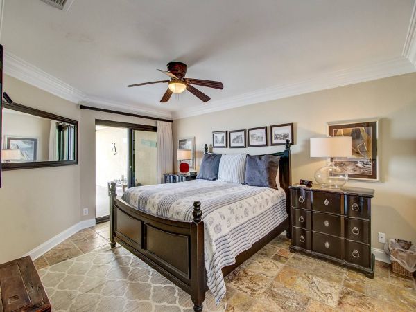 Gorgeous 3 Bedroom Condo with Ocean Views Sleeps 8