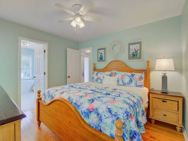 Isle Of Palms Home 1015800