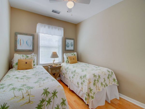 Isle Of Palms Home 1015800