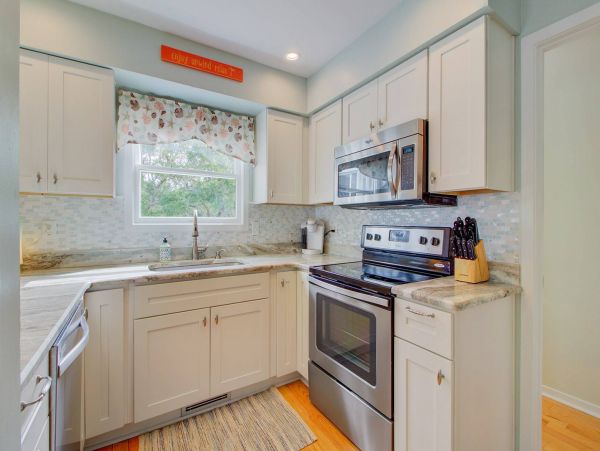 Isle Of Palms Home 1015800