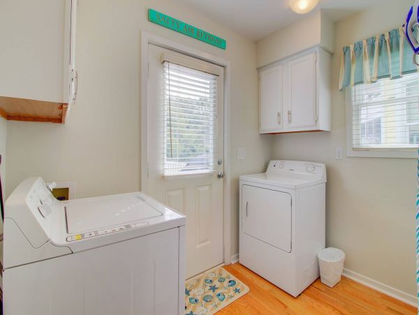 Isle Of Palms Home 1015800
