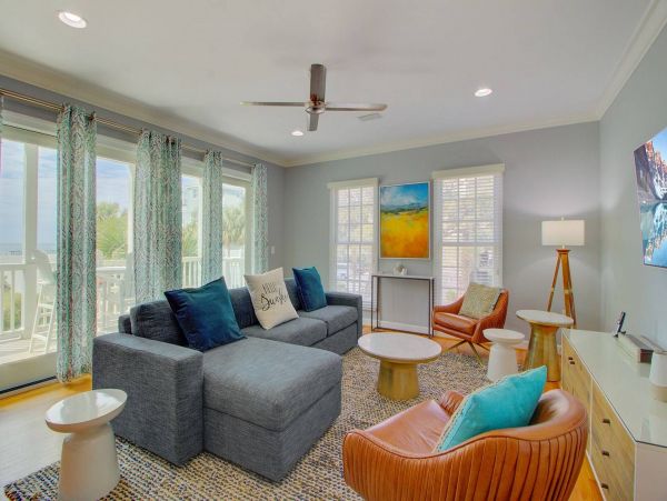 Oceanside Luxury Retreat with Unbeatable Views and Prime Location