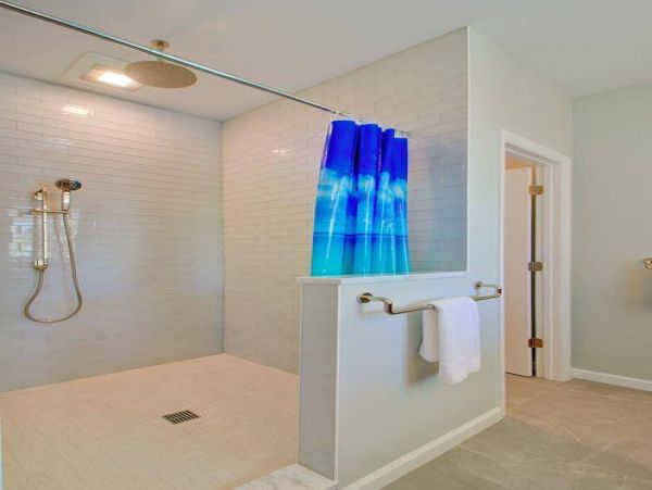 Oceanside Luxury Retreat with Unbeatable Views and Prime Location
