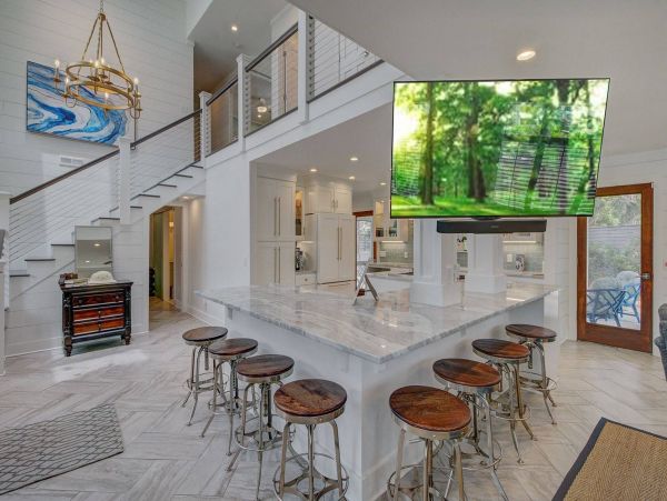 Isle of Palms Dream Vacation Home with Pool & Spa Sleeps 16 Guests