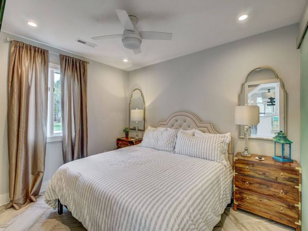 Isle of Palms Dream Vacation Home with Pool & Spa Sleeps 16 Guests