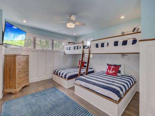 Isle of Palms Dream Vacation Home with Pool & Spa Sleeps 16 Guests