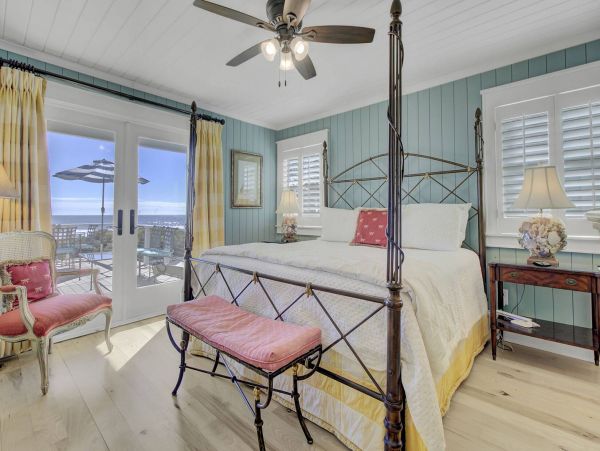 Isle Of Palms Home 1015805