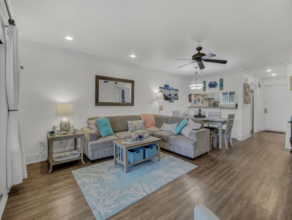 Isle Of Palms Home 1015809