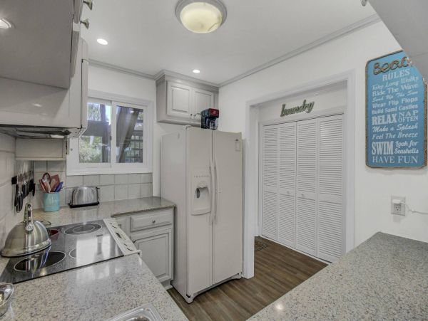 Isle Of Palms Home 1015809