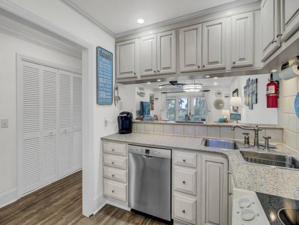 Isle Of Palms Home 1015809
