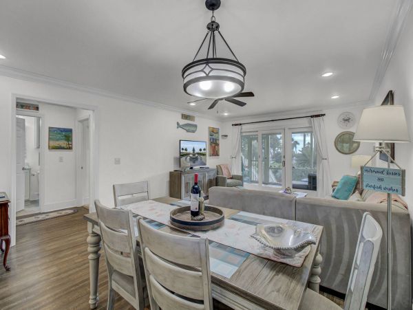 Isle Of Palms Home 1015809