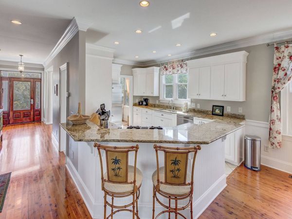 Isle Of Palms Home 1015810