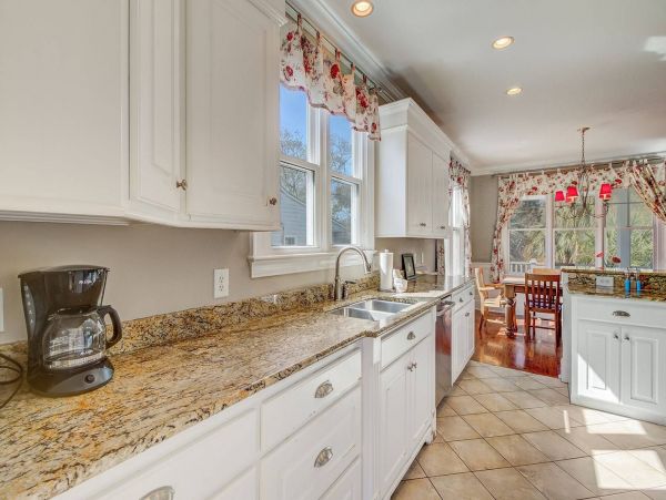 Isle Of Palms Home 1015810
