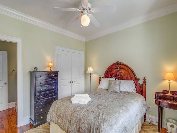 Isle Of Palms Home 1015810