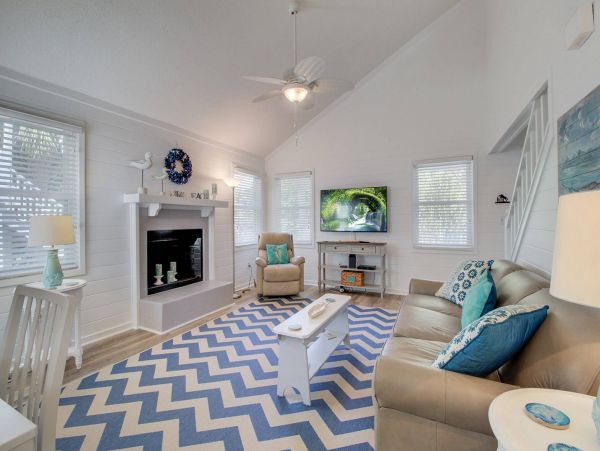 Isle of Palms Vacation Home 3 Bedroom Sleeps 10