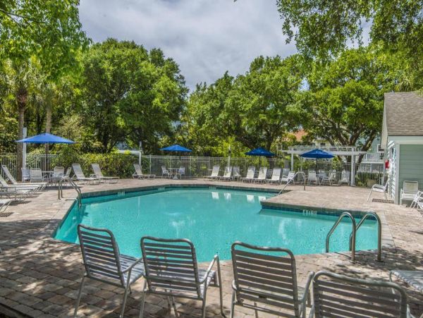 Isle of Palms Vacation Home 3 Bedroom Sleeps 10