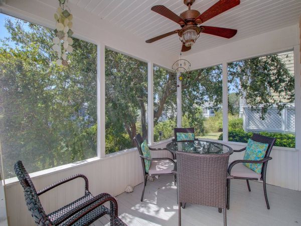 Isle of Palms Vacation Home 3 Bedroom Sleeps 10