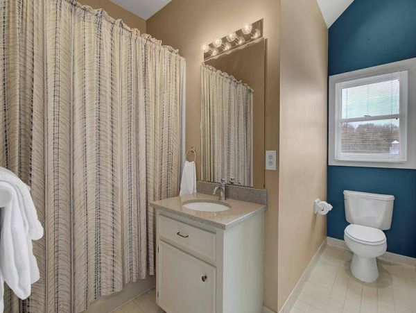 Isle of Palms 4 Bedroom Vacation Home