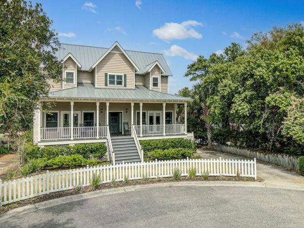 Isle of Palms 4 Bedroom Vacation Home