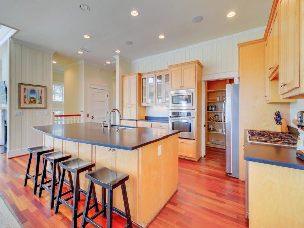 Perfect Getaway with 7 Bedrooms in Isle of Palms