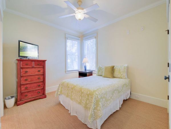 Perfect Getaway with 7 Bedrooms in Isle of Palms