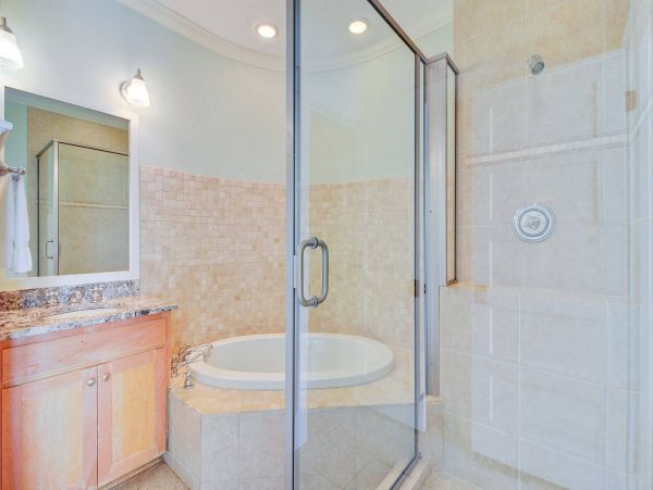 Perfect Getaway with 7 Bedrooms in Isle of Palms