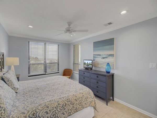 Isle Of Palms Condo 1015823