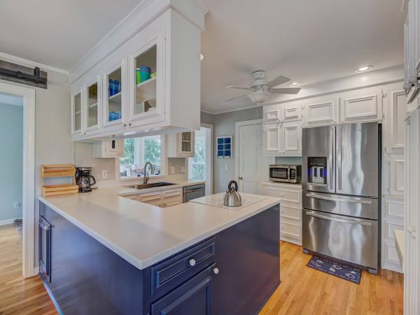 New pool Luxury Home One Block To Beach