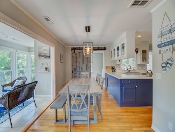 New pool Luxury Home One Block To Beach