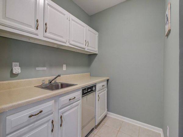 New pool Luxury Home One Block To Beach