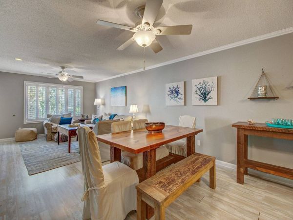 Isle Of Palms Home 1015829