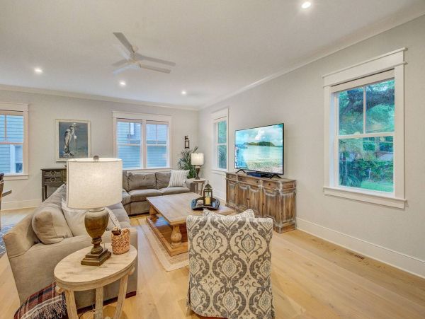 Isle Of Palms Home 1015831