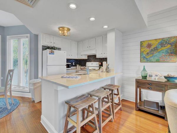 Ocean Views Isle of Palms Vacation Condo One Bedroom