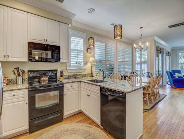 Grand Pavillion - Sleeps 10!