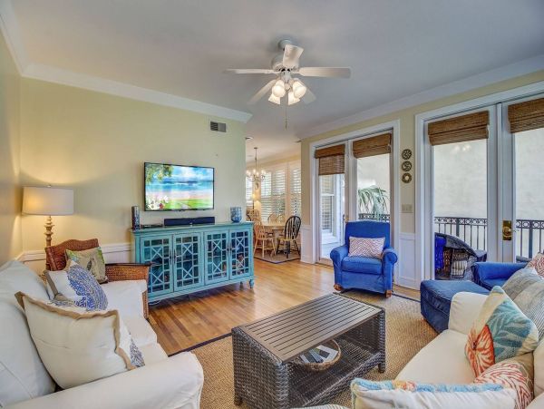 Grand Pavillion - Sleeps 10!