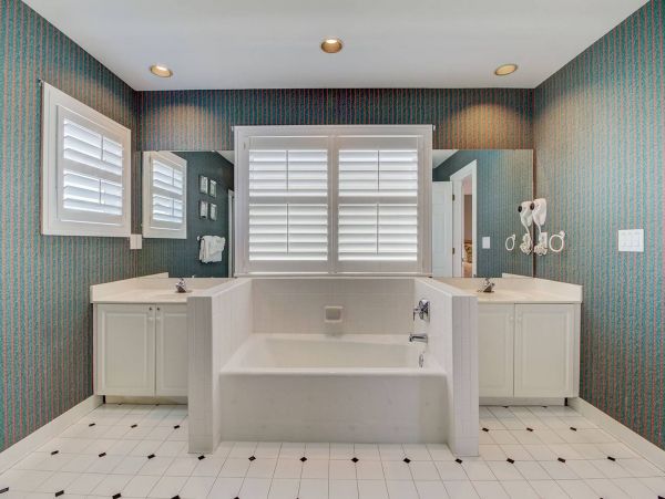 Grand Pavillion - Sleeps 10!