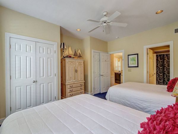 Grand Pavillion - Sleeps 10!