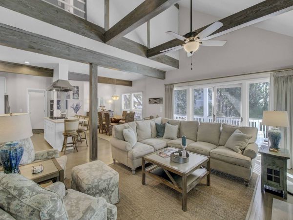 Isle Of Palms Home 1015841